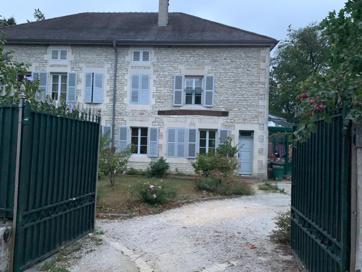 Chambres D'Hotes Dans Une Maison De Caractere Mussey-sur-Marne Zewnętrze zdjęcie