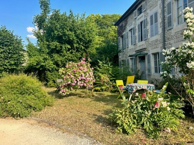Chambres D'Hotes Dans Une Maison De Caractere Mussey-sur-Marne Zewnętrze zdjęcie